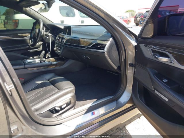 2017 BMW 7 SERIES WBA7F2C57HG421911 Photo 4