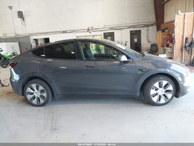 7SAYGDEE8PF639557 Tesla 2023