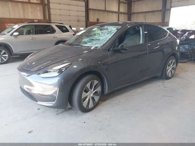 2023 TESLA MODEL Y 7SAYGDEE8PF639557 Photo 1
