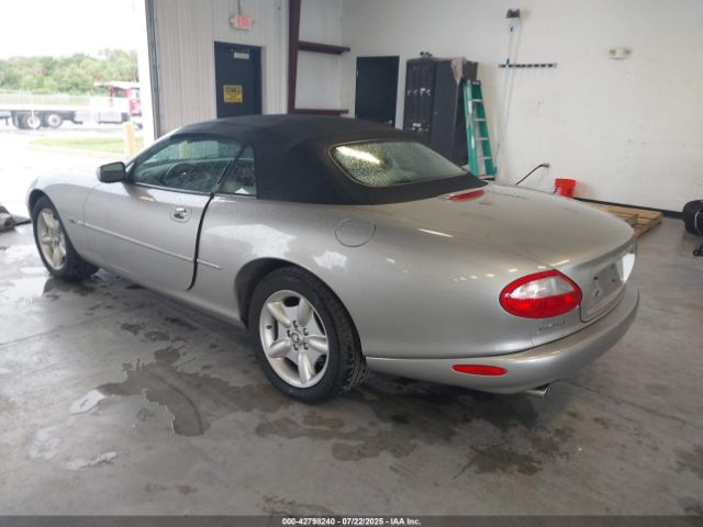1999 JAGUAR XK8 SAJGX2048XC036506 Photo 2