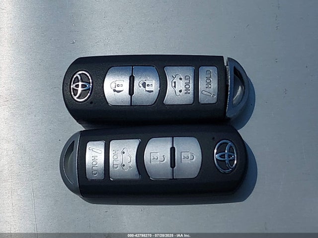 3MYDLBYV2KY505634 Toyota p5v