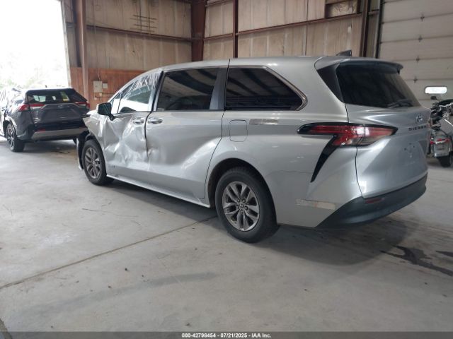 2021 TOYOTA SIENNA 5TDKSKFC7MS036285 Photo 2