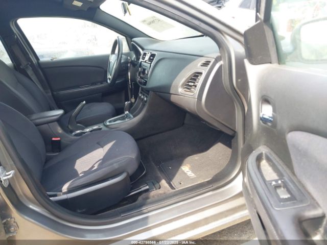 2012 CHRYSLER 200 1C3CCBBBXCN302020 Photo 4
