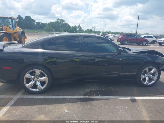2C3CDXHG8EH105517 Dodge Charger