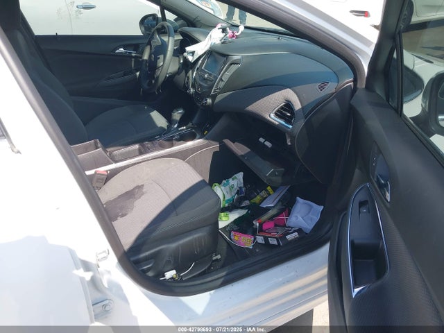 Chevrolet le2 -di: direct injection, vvt: variable valve timing, gen, alum 2017 1G1BE5SM6H7187599 Image 5