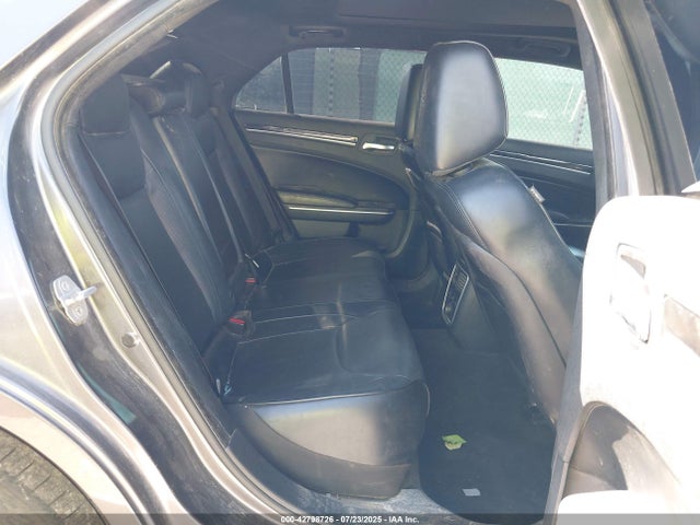 Chrysler 300 2014 2C3CCAKT1EH273313 Image 19