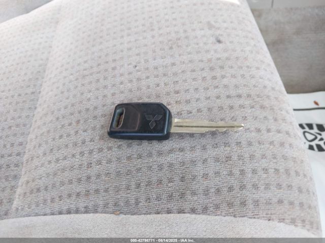 2000 MITSUBISHI MONTERO SPORT JA4MT31H5YP018084 Photo 10