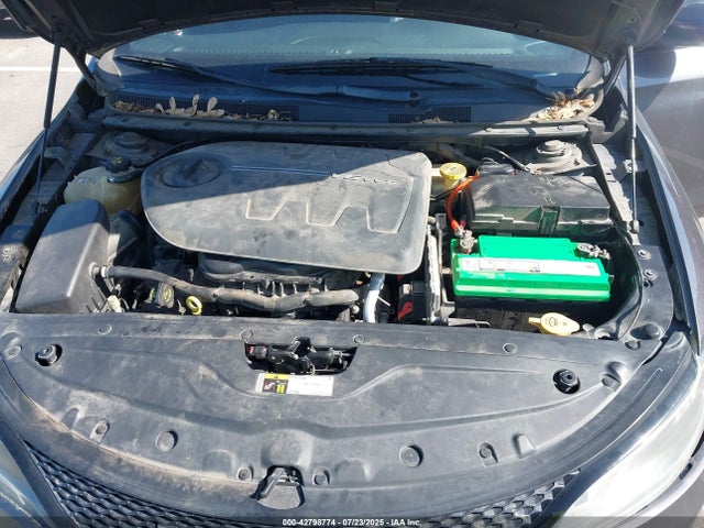 Chrysler 200 2015 1C3CCCDG2FN610365 Image 10