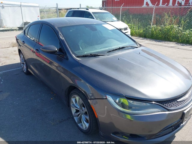 1C3CCCDG2FN610365 Chrysler 200