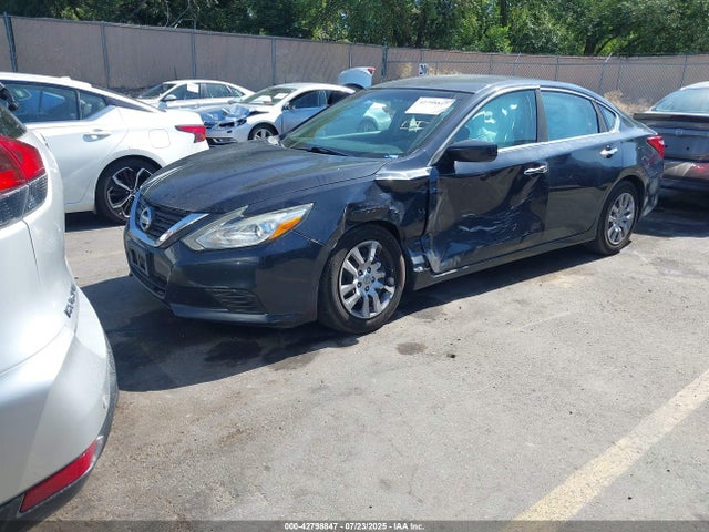 Nissan 2016 2016 1N4AL3AP4GN371965 Image 2