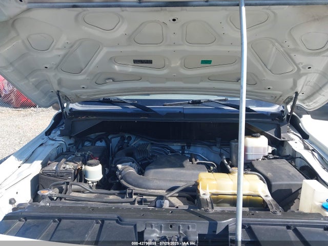 1N6BF0KY7GN811590 Nissan 2016