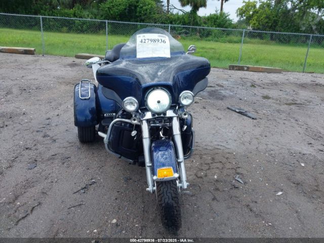 2012 HARLEY-DAVIDSON FLHTCUTG 1HD1MAM14CB857771 Photo 4