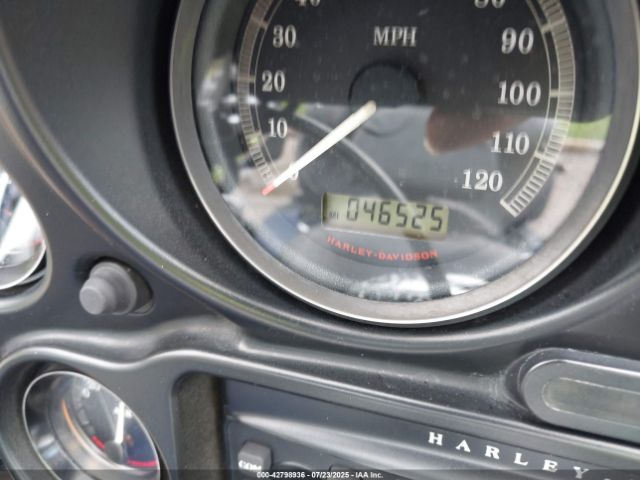 2012 HARLEY-DAVIDSON FLHTCUTG 1HD1MAM14CB857771 Photo 6