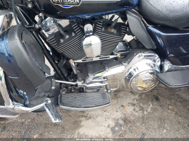 2012 HARLEY-DAVIDSON FLHTCUTG 1HD1MAM14CB857771 Photo 8