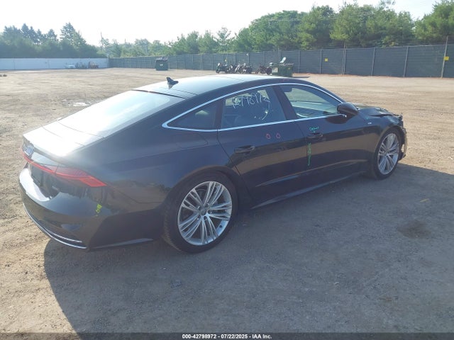 2019 AUDI A7 WAUV2AF25KN084530 Photo 3