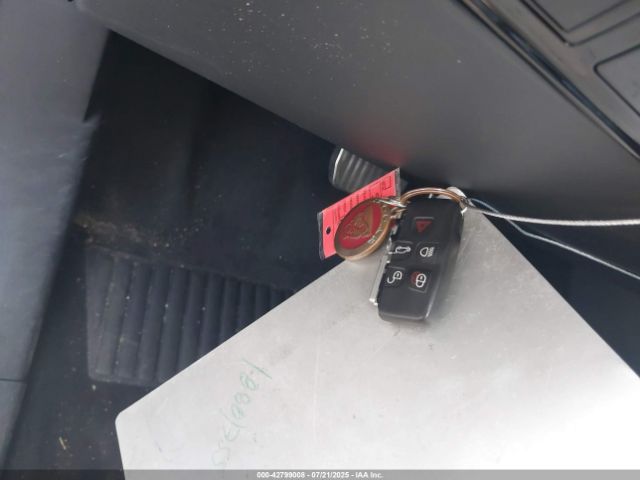 2020 JAGUAR F-PACE SADCJ2FX3LA635338 Photo 10