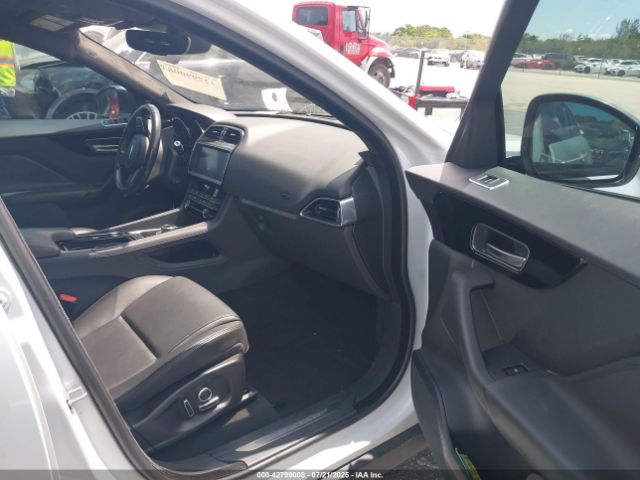 2020 JAGUAR F-PACE SADCJ2FX3LA635338 Photo 4