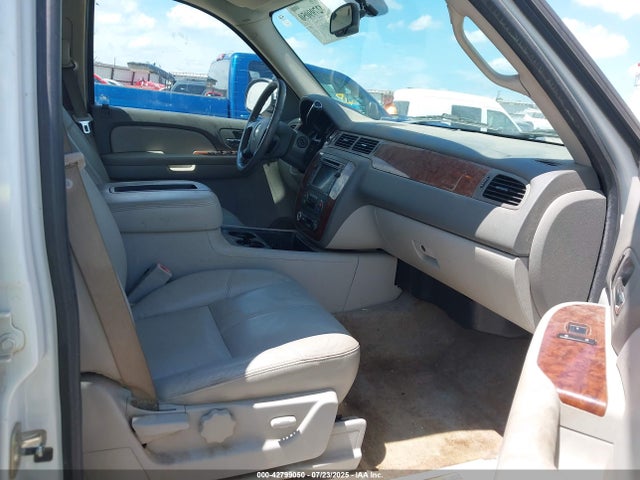 2008 CHEVROLET TAHOE HYBRID 1GNFC13508R211339 Photo 4