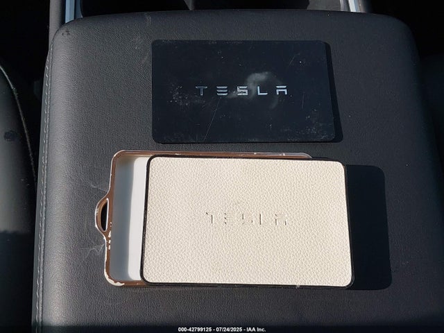 2024 TESLA MODEL Y 7SAYGDED6RF206264 Photo 10