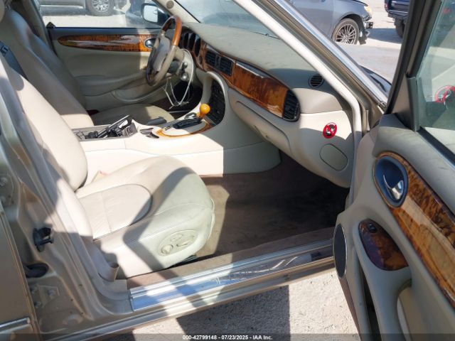 1999 JAGUAR XJ8 SAJKD6047XC867859 Photo 4