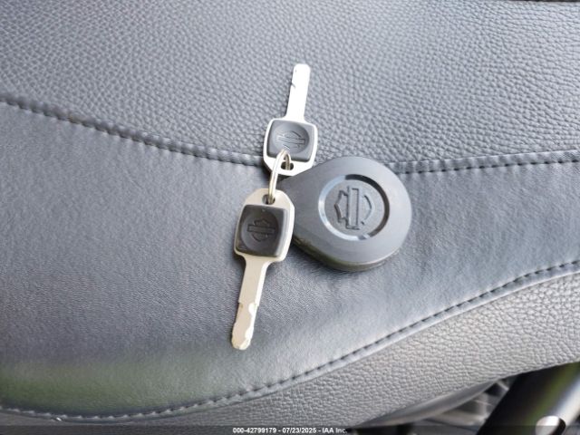 2023 HARLEY-DAVIDSON FXBBS 1HD1YYK1XPB049026 Photo 10