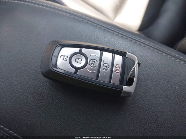 1FMCU0H63NUA30812 Ford dragon di tc
