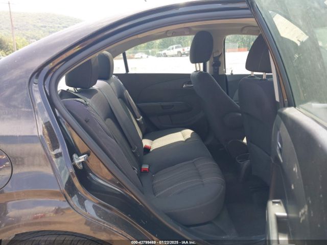 2015 CHEVROLET SONIC 1G1JC5SB8F4123031 Photo 7