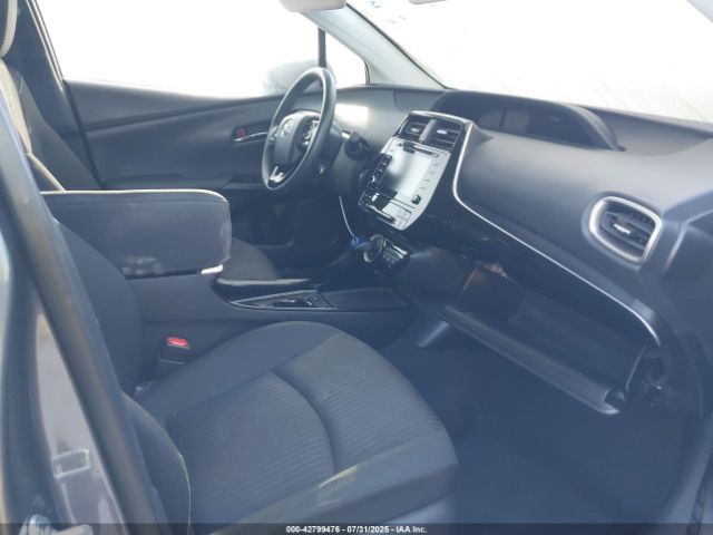 2021 TOYOTA PRIUS PRIME JTDKAMFP1M3195662 Photo 4