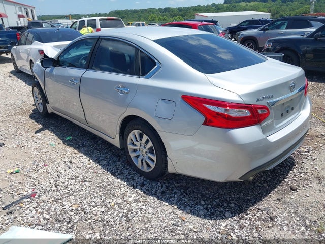1N4AL3AP2GN392992 Nissan 2016