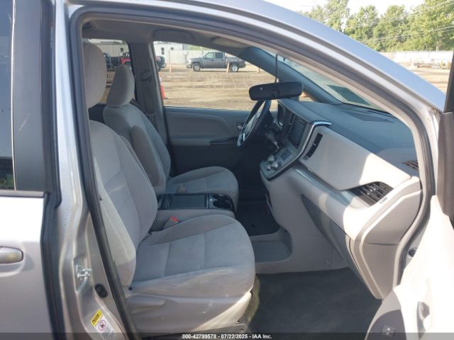 2015 TOYOTA SIENNA 5TDKK3DC2FS674908 Photo 4