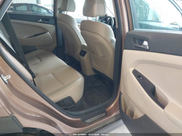 KM8J3CA26GU143093 Hyundai 2016