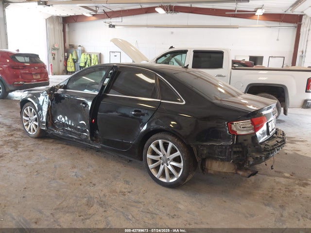 2013 AUDI A4 WAUEFAFLXDN044962 Photo 2