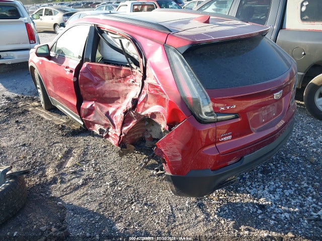 2019 CADILLAC XT4 1GYFZFR43KF180206 Photo 2