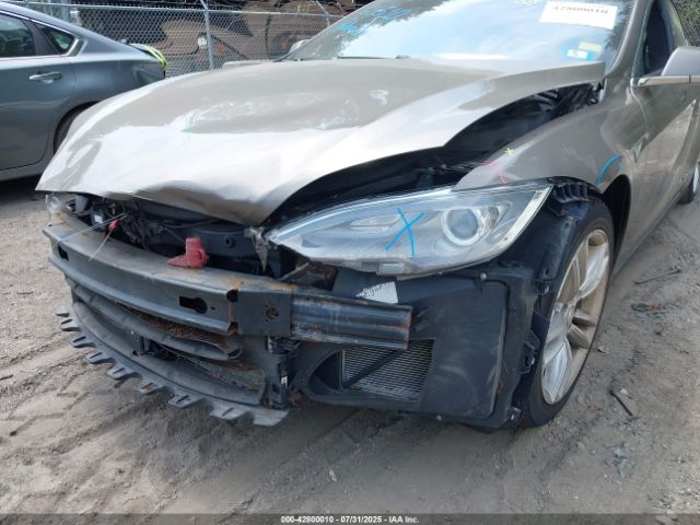 2015 TESLA MODEL S 5YJSA1E24FF104510 Photo 5