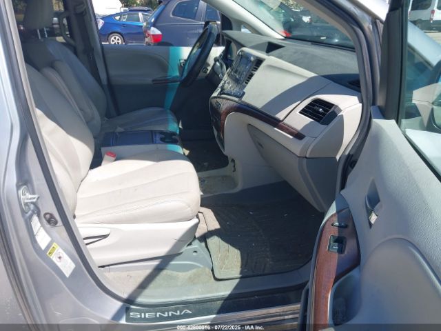 2011 TOYOTA SIENNA 5TDDK3DC3BS025573 Photo 4