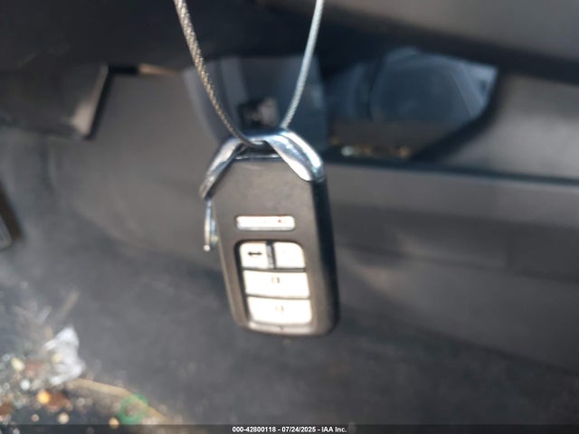 Продажа на аукционе авто 2018 Honda Civic Lx-p, vin: 2HGFC4B01JH307309, номер лота: 42800118