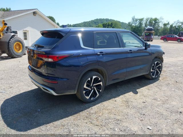 2023 MITSUBISHI OUTLANDER JA4J4UA81PZ055657 Photo 3