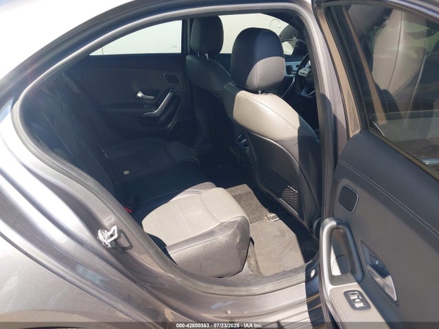 Mercedes-Benz m260 2019 WDD3G4FB2KW002279 Image 8