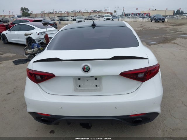 Alfa Romeo giulia (952) 2017 ZARFAECNXH7549497 Image 16