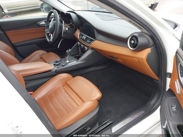 Alfa Romeo giulia (952) 2017 ZARFAECNXH7549497 Image 5