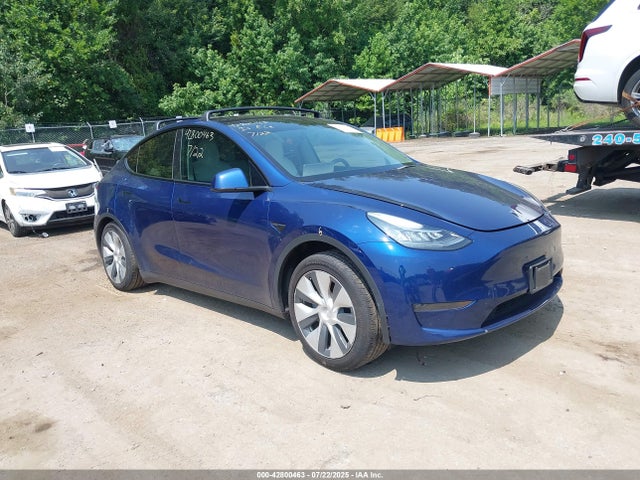 2021 TESLA MODEL Y 5YJYGAEE8MF300143 Photo 0