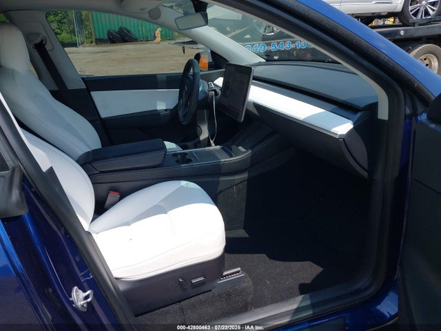 2021 TESLA MODEL Y 5YJYGAEE8MF300143 Photo 4