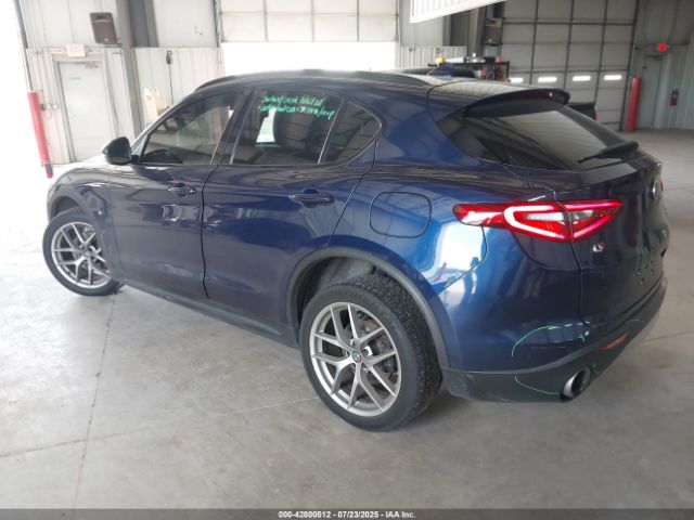 2018 ALFA ROMEO STELVIO ZASFAKNN1J7B81973 Photo 2