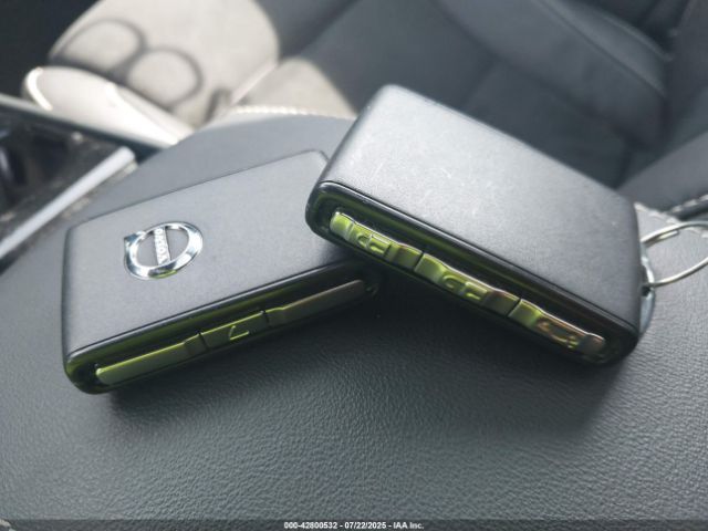 2021 VOLVO XC40 RECHARGE PURE ELECTRIC YV4ED3UR4M2575147 Photo 10