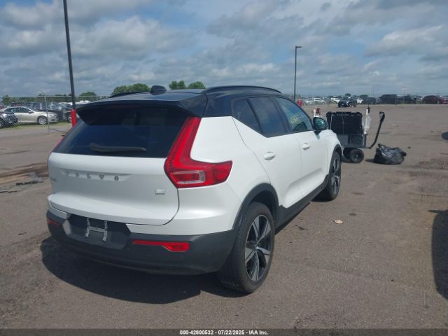 2021 VOLVO XC40 RECHARGE PURE ELECTRIC YV4ED3UR4M2575147 Photo 3
