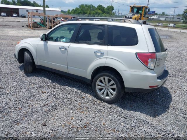 2011 SUBARU FORESTER JF2SHADC3BH705649 Photo 2