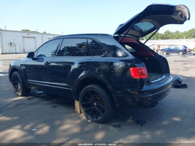 2017 BENTLEY BENTAYGA SJAAC2ZV8HC015850 Photo 2