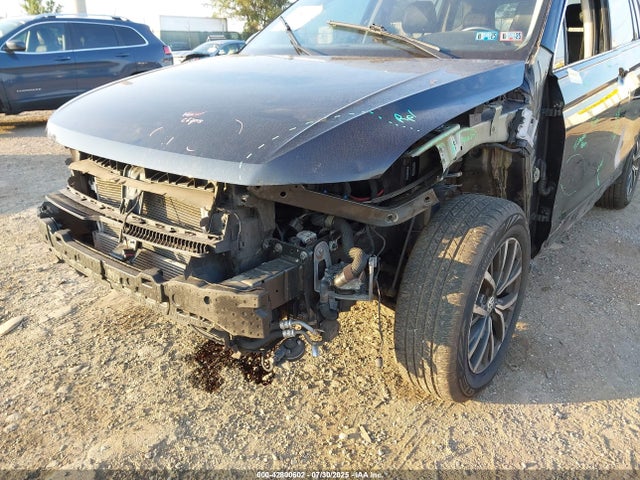 3VV2B7AX5JM208253 Volkswagen Tiguan
