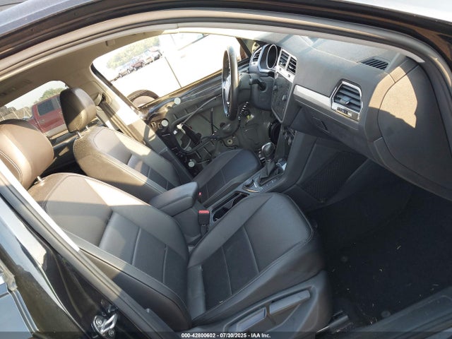 3VV2B7AX5JM208253 Volkswagen Tiguan