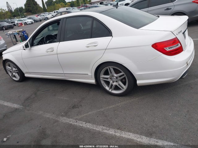 WDDGF8AB0EA939944 Mercedes-Benz 2014